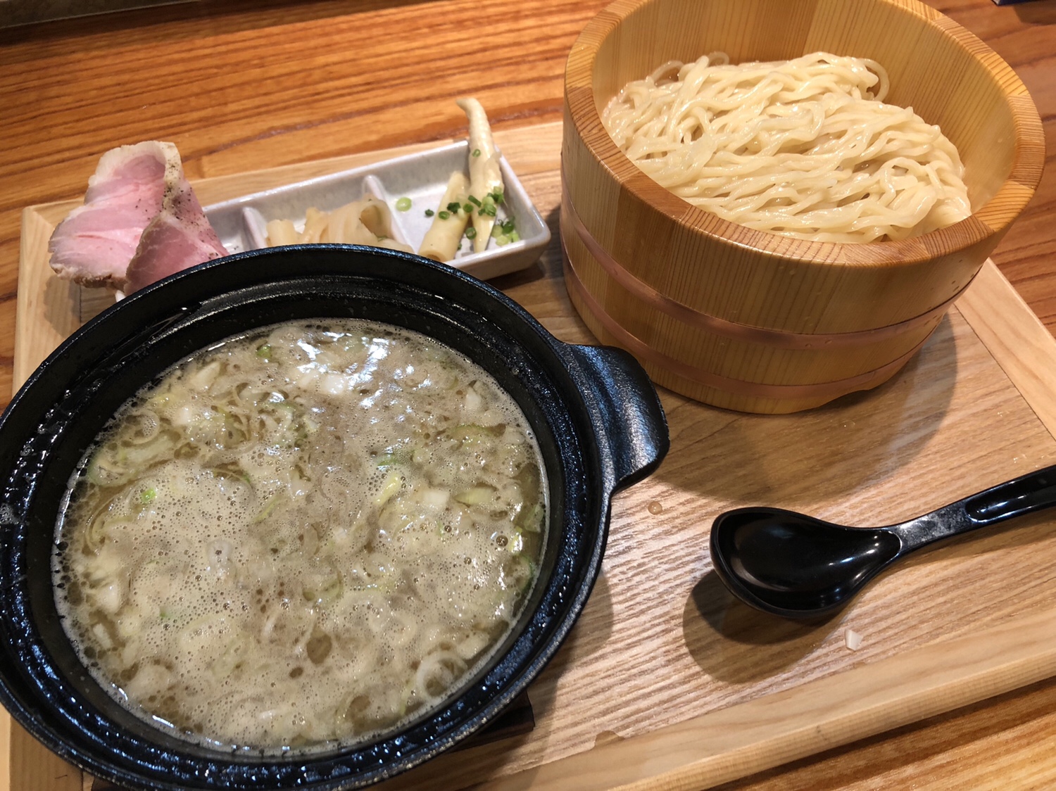3 2リニューアルopen 横須賀 つけ麺 とんこつとまぐろを使ったスープが絶品 つけ麺 たつ屋 トイプーサニーとミントのたいよう日記